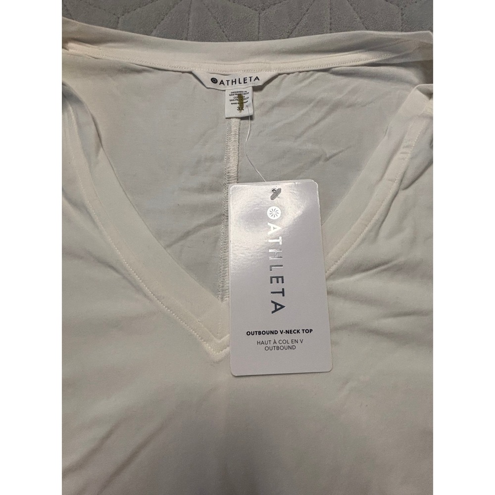 Athleta Outbound V-Neck Top Womens 3X White New Long Sleeve Relaxed Fit 882374 - Picture 3 of 4